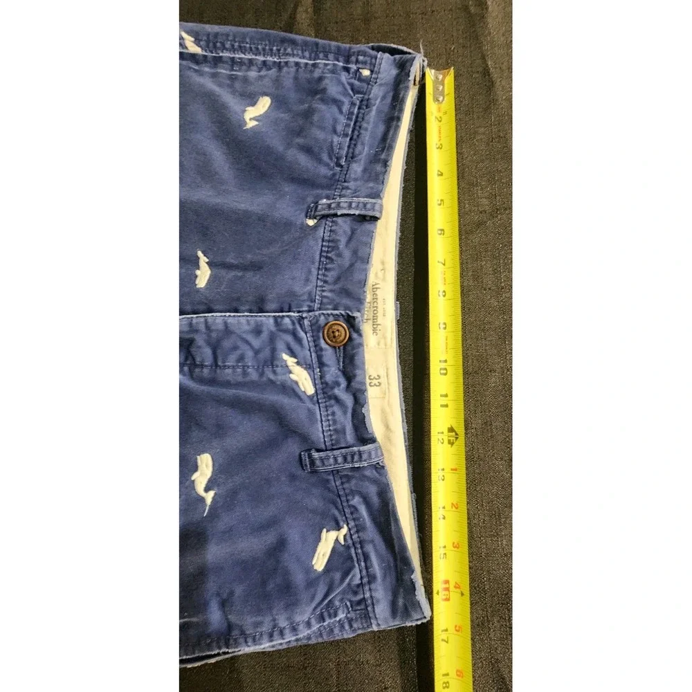 Abercrombie Chino Shorts Mens Sz 33 Blue Button Fly Golf Beach Whales Y2K EUC‎